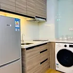 Shanghai Langzhi Botique Apartment